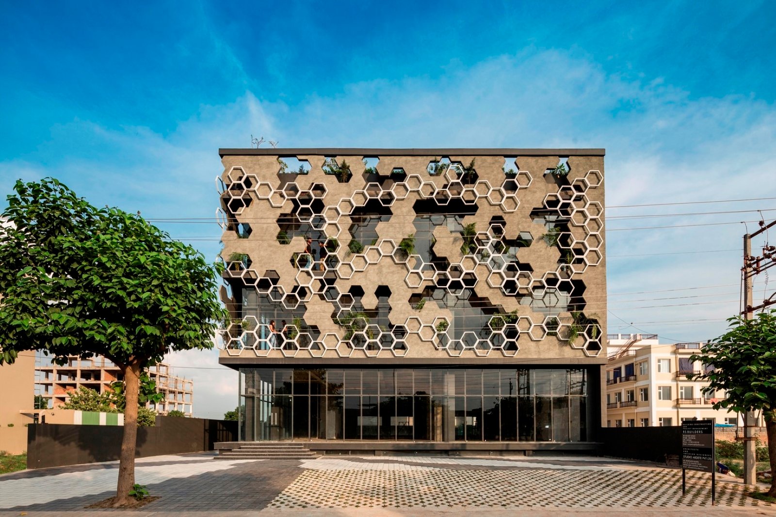 Facade project by Solitario Group